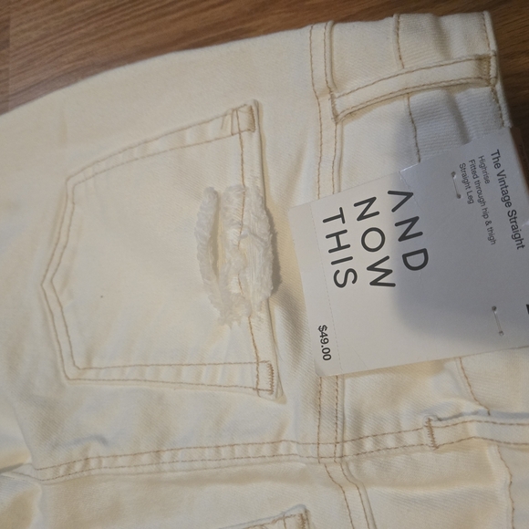 And Now This White Ankle Cropped Distressed Jeans NWT - Picture 6 of 8